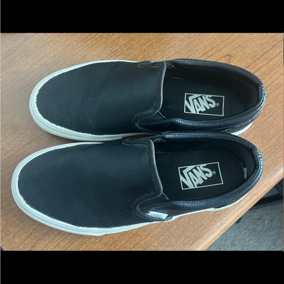 Vans Unisex Black Slip-On Shoes - Picture 1 of 3